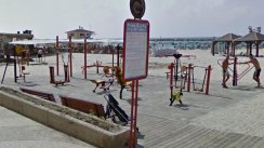 Площадка для воркаута в городе Тель-Авив №5078 Маленькая Современная фото